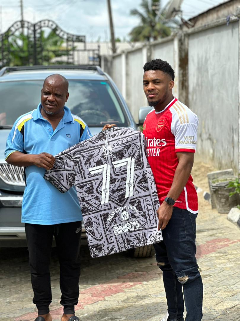 Cover image for Excellent FC alumnus, Anayo Iwuala pays tribute to Moses Etu