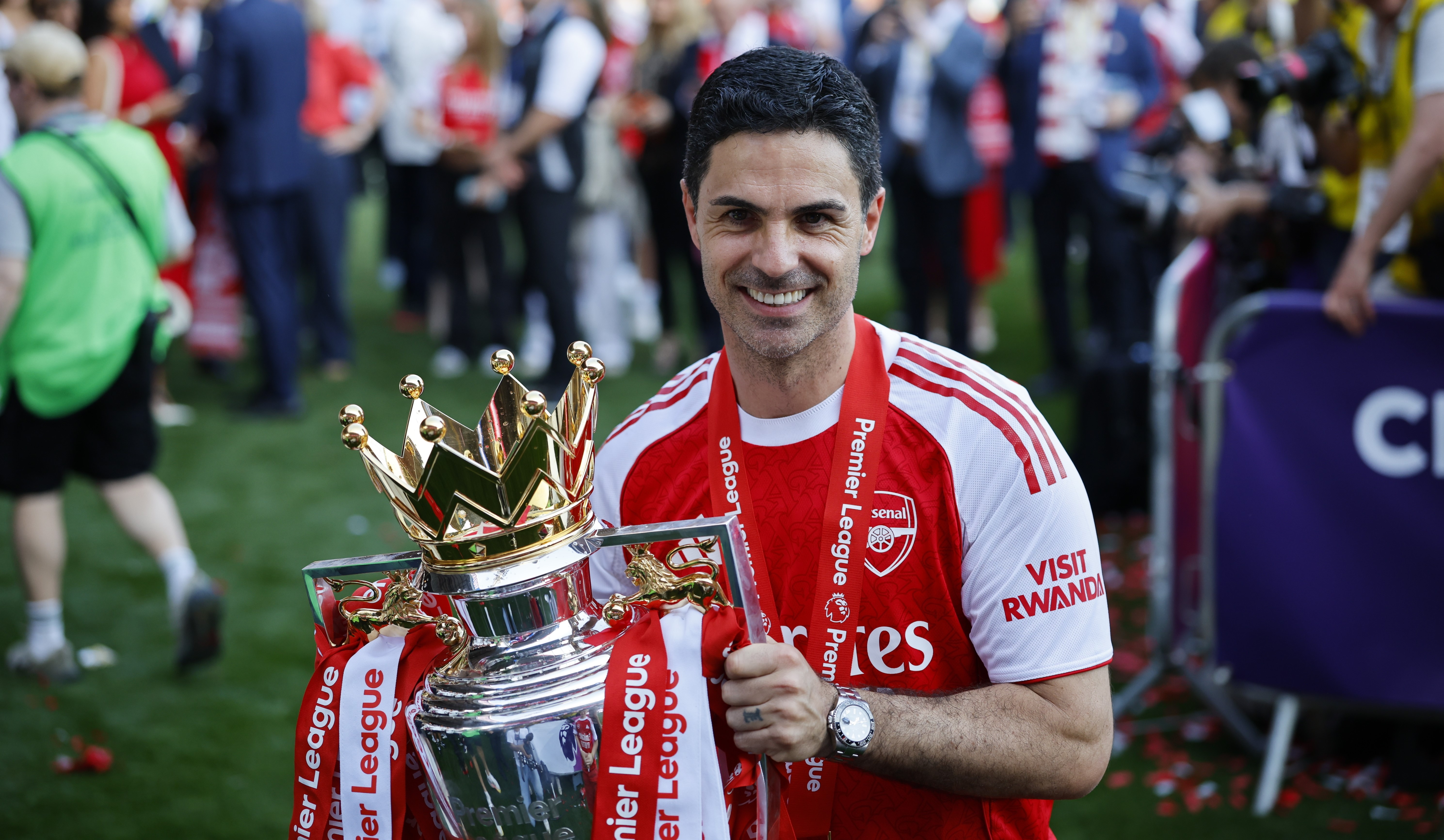 Cover image for Arsenal begin title defence as Premier League kicks off live on DStv/GOtv