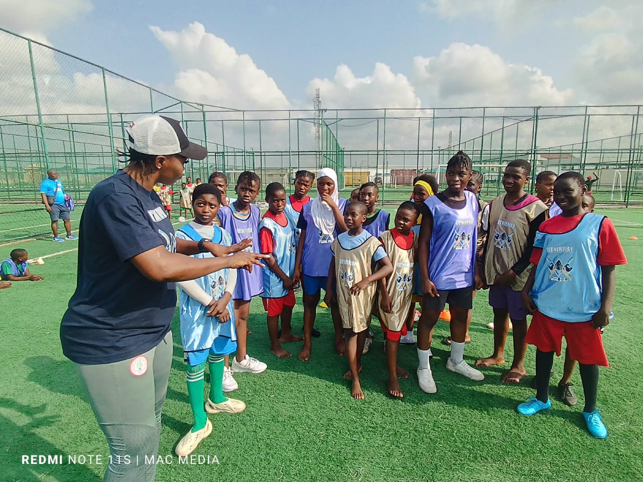 Cover image for Stakeholders, parents laud Nathaniel Idowu Foundation on 'Let Her Play Programme'