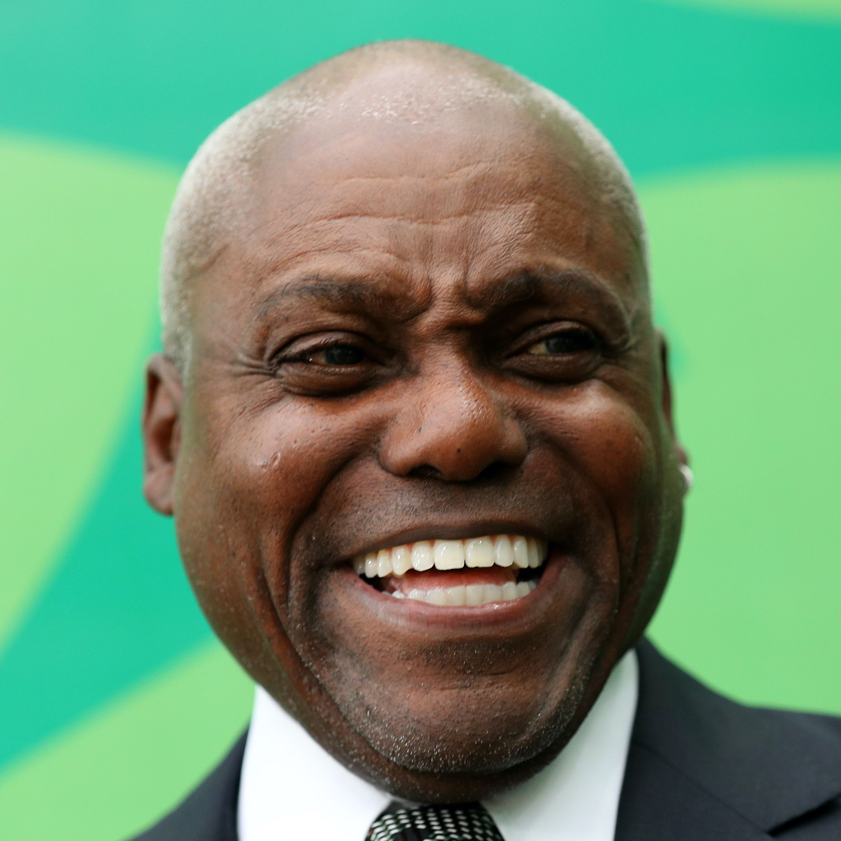 Cover image for Carl Lewis named World Relays ambassador