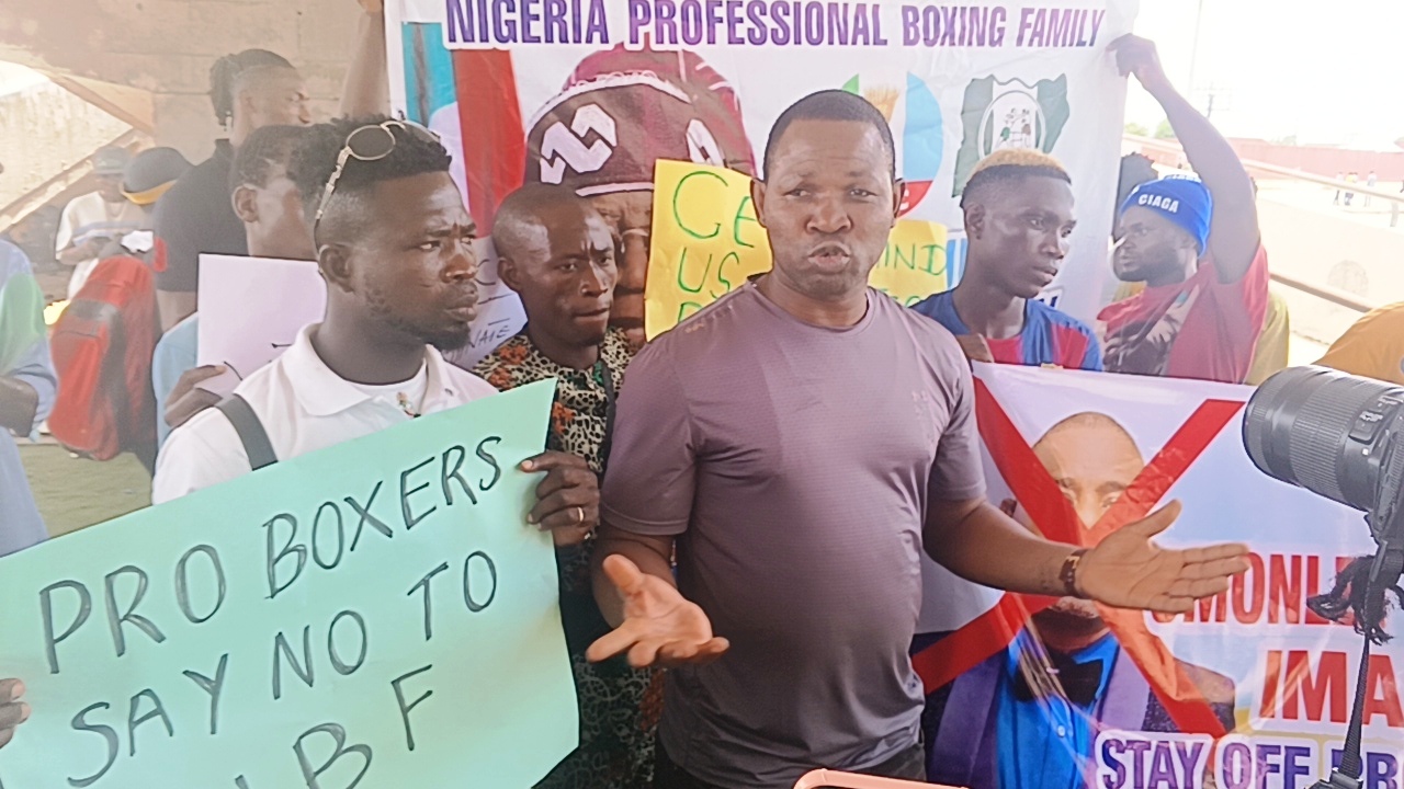 Cover image for NBF/NBBofC Crisis: Nigerian Pro-Boxers stage protest, call on Wale Edun, Dikko to intervene