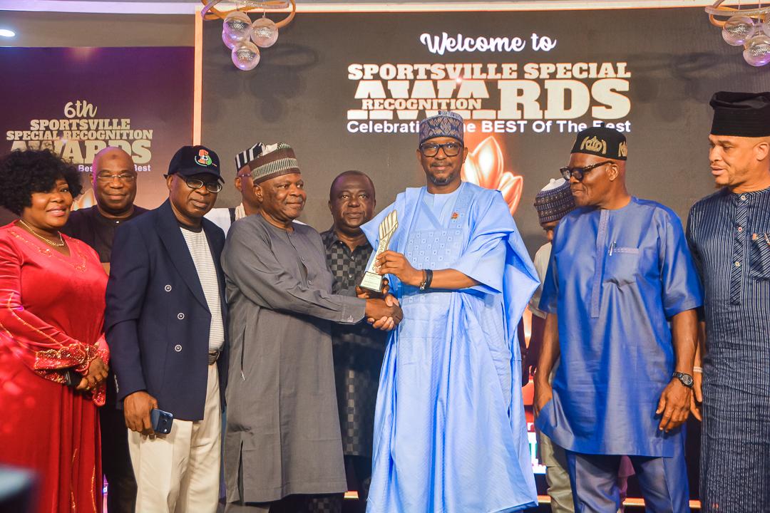 Cover image for Adamu, Danladi, Izamoje, Popoola, thump up Sportsville Award