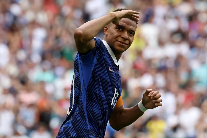 Cover image for France 4 England 6:  England, France in 10-goal thriller as Mbappe overtakes Messi