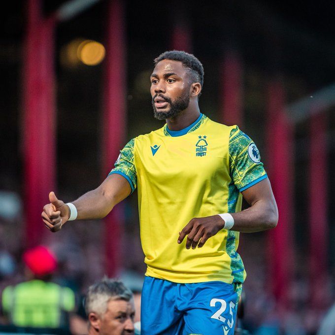 Cover image for Dennis earns praises from Watford coach