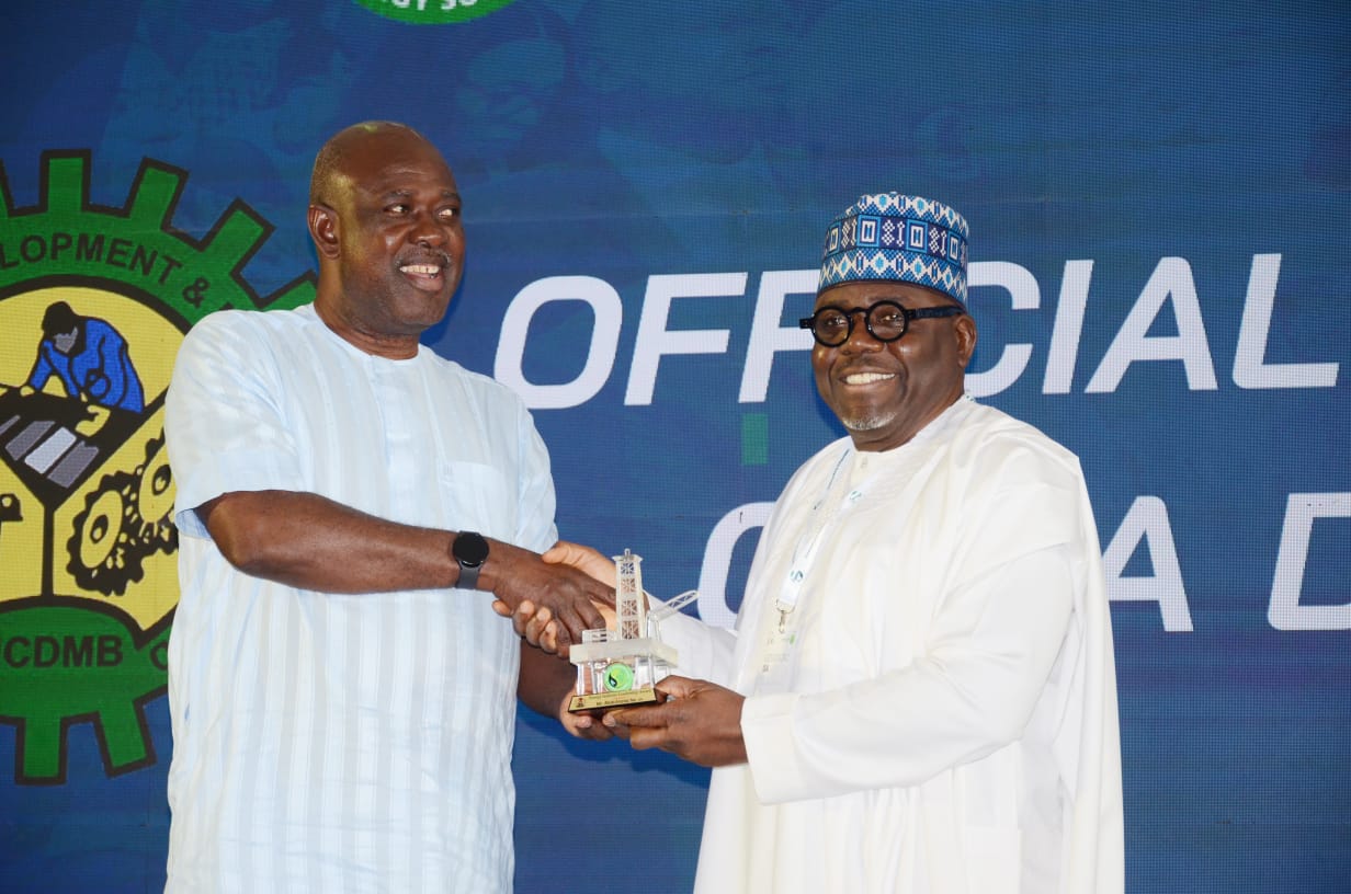 Cover image for Pamodzi celebrates Isa’s Energy Leadership Award as Nigeria’s ‘Olympic Gold’ in Industry