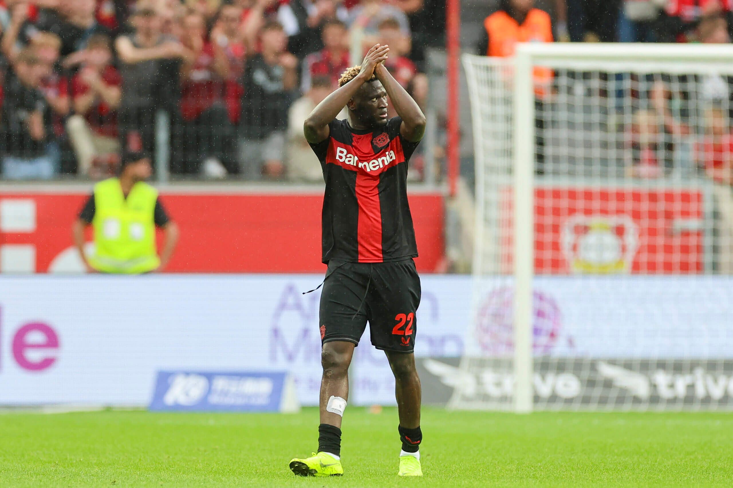 Cover image for Leverkusen celebrates Boniface's return