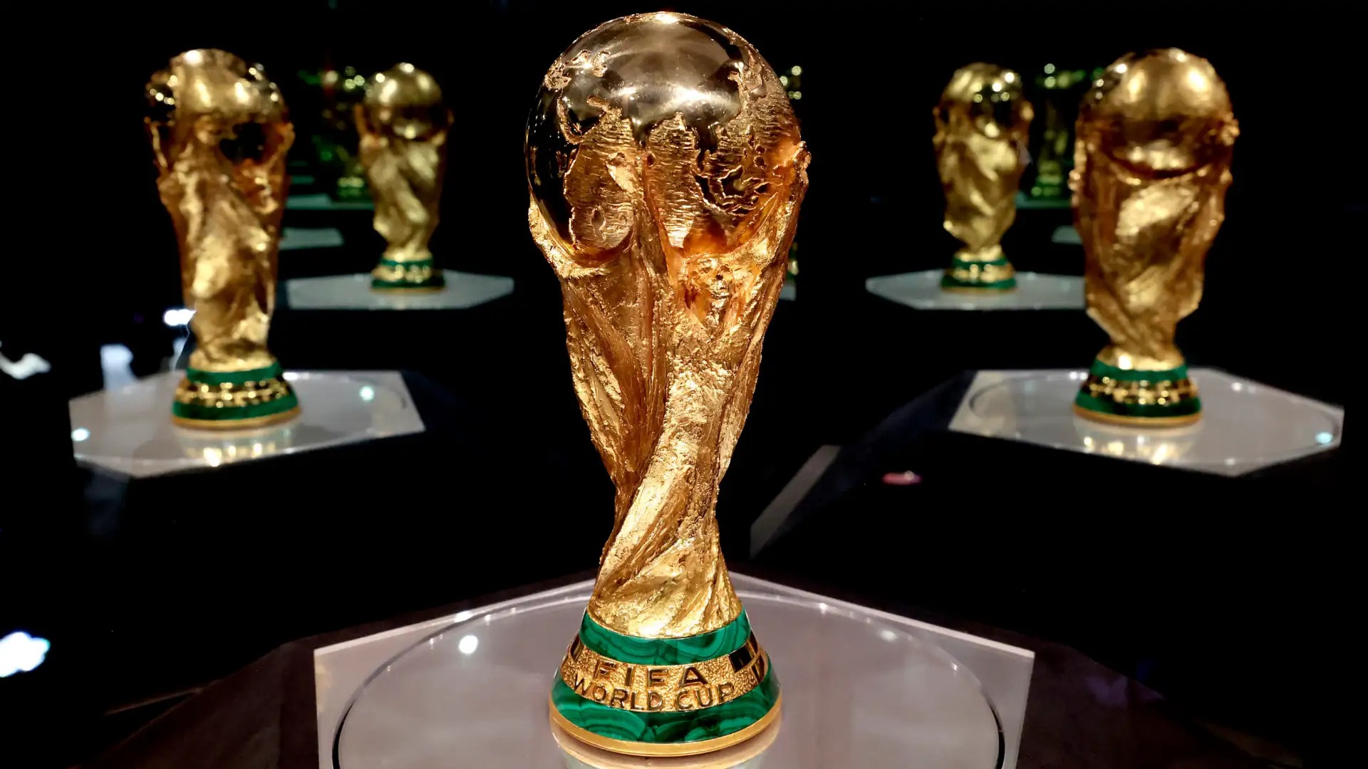 Cover image for Everything to play for as the World Cup Group Stage nears end 