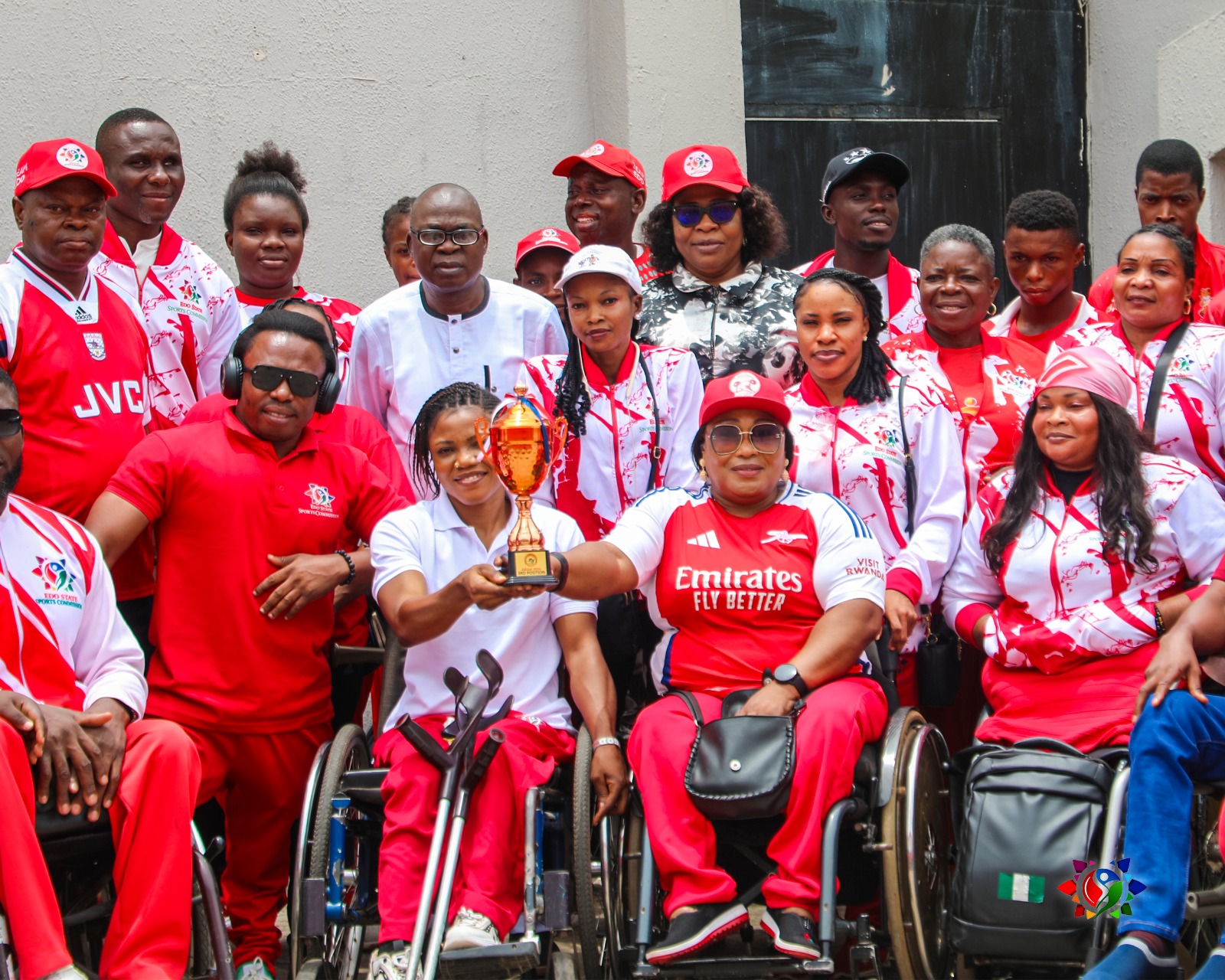 Cover image for ‎3rd National Para Games: Enabulele rewards medalist as  Team Edo presents trophy